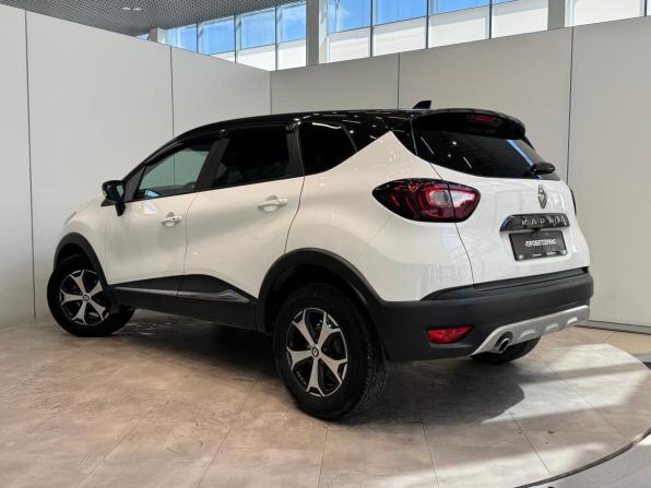 Renault Kaptur I Рестайлинг с пробегом 2022 года, цена 1 660 000 рублей, 69865 км, внедорожник, Автокод Объявления