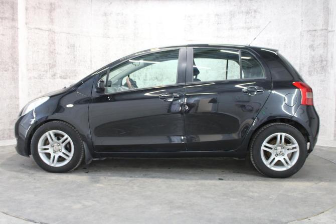 Toyota Yaris II с пробегом 2007 года, цена 453 000 рублей, 227550 км, хэтчбек, Автокод Объявления