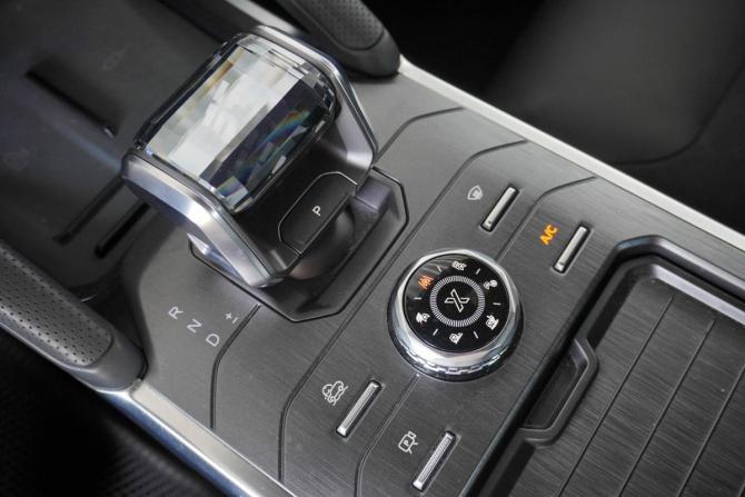 JETOUR T2 с пробегом 2024 года, цена 3 470 000 рублей, 42807 км, внедорожник, Автокод Объявления