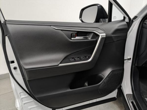Toyota RAV4 V (XA50) с пробегом 2022 года, цена 4 045 000 рублей, 76322 км, внедорожник, Автокод Объявления