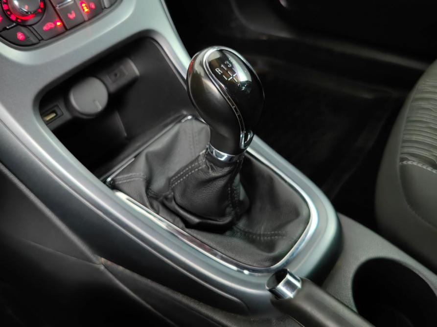 Opel Astra J Рестайлинг Москва  - изображение 19