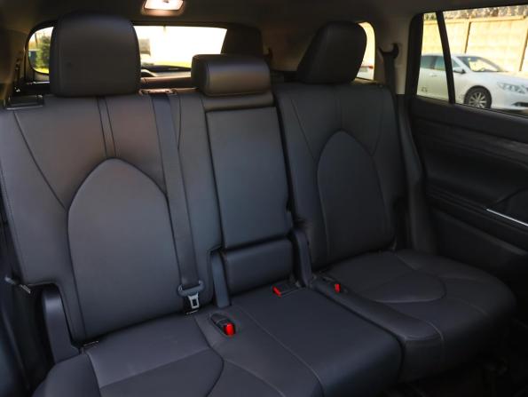 Toyota Highlander IV (XU70) с пробегом 2026 года, цена 5 399 000 рублей, 5548 км, внедорожник, Автокод Объявления
