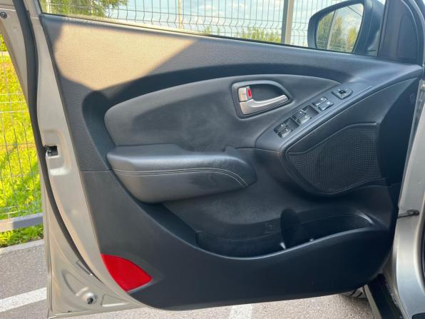 Hyundai ix35 I с пробегом 2010 года, цена 1 045 000 рублей, 220260 км, внедорожник, Автокод Объявления