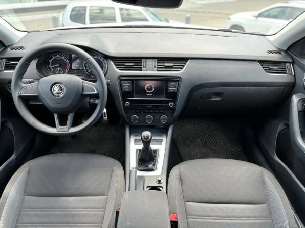 Skoda Octavia III (A7) Рестайлинг с пробегом 2019 года, цена 1 550 000 рублей, 107600 км, лифтбек, Автокод Объявления