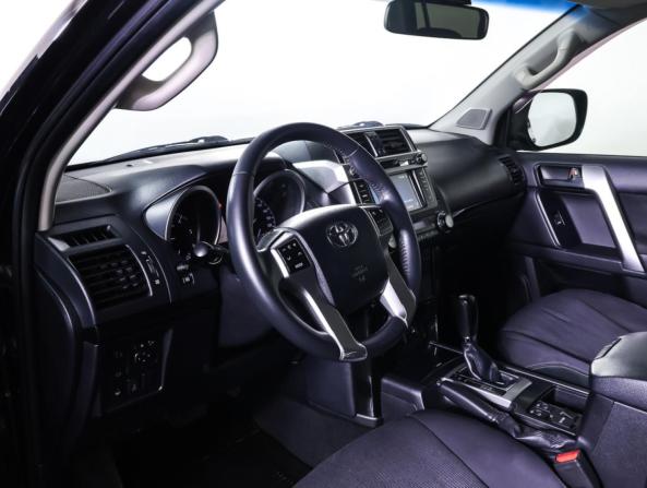 Toyota Land Cruiser Prado 150 Series Рестайлинг 1 с пробегом 2013 года, цена 3 688 000 рублей, 114315 км, внедорожник, Автокод Объявления