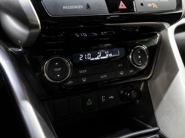 Mitsubishi Eclipse Cross I с пробегом 2018 года, цена 1 990 000 рублей, 95007 км, внедорожник, Автокод Объявления