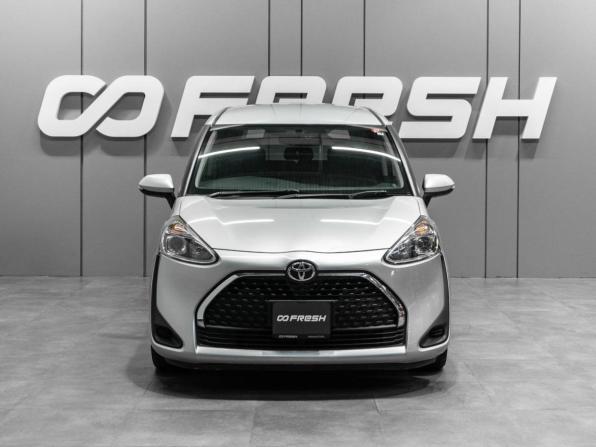 Toyota Sienta II Рестайлинг с пробегом 2019 года, цена 1 440 000 рублей, 94172 км, компактвэн, Автокод Объявления