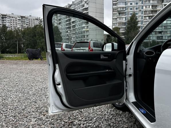 Ford Focus II Рестайлинг с пробегом 2011 года, цена 525 000 рублей, 236251 км, седан, Автокод Объявления