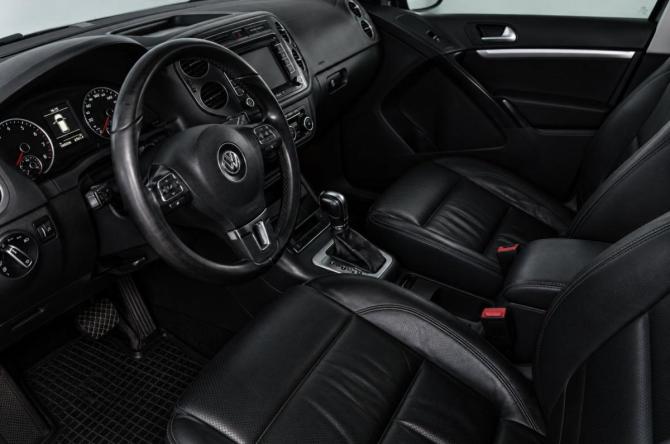 Volkswagen Tiguan I с пробегом 2011 года, цена 1 279 000 рублей, 246000 км, внедорожник, Автокод Объявления