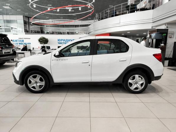 Renault Logan II Рестайлинг с пробегом 2019 года, цена 995 000 рублей, 143826 км, седан, Автокод Объявления