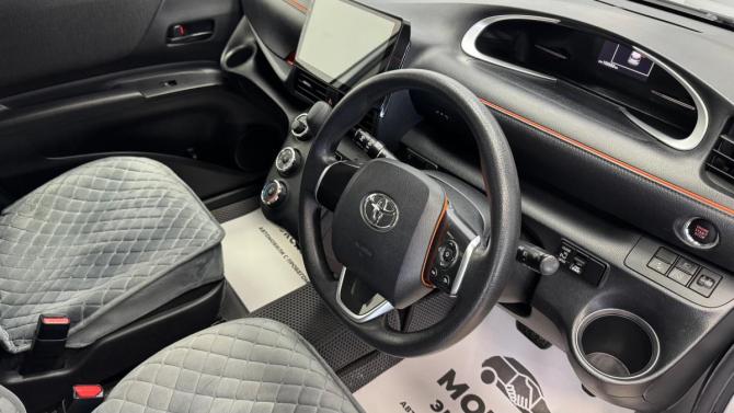 Toyota Sienta II Рестайлинг с пробегом 2019 года, цена 1 275 000 рублей, 106888 км, минивэн, Автокод Объявления