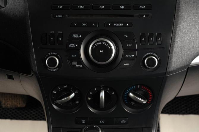 Mazda 3 II (BL) Рестайлинг с пробегом 2013 года, цена 1 199 000 рублей, 190748 км, хэтчбек, Автокод Объявления