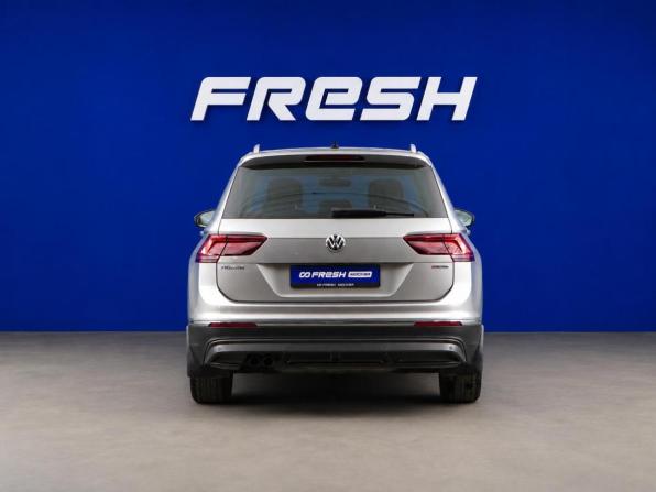 Volkswagen Tiguan II с пробегом 2018 года, цена 3 400 777 рублей, 110169 км, внедорожник, Автокод Объявления