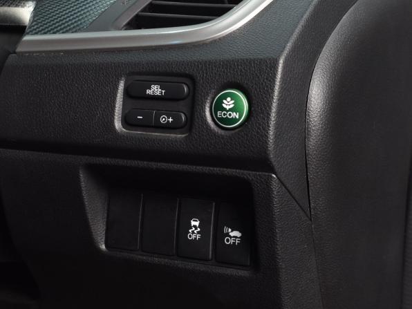 Honda Jade I с пробегом 2015 года, цена 1 264 995 рублей, 160279 км, компактвэн, Автокод Объявления