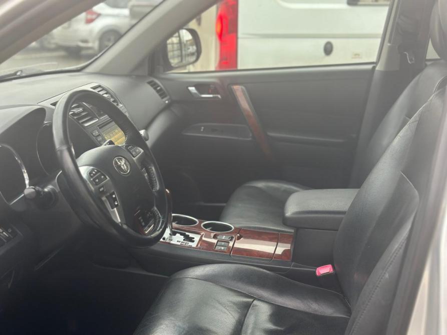 Toyota Highlander II (XU40) Рестайлинг Томск  - изображение 12