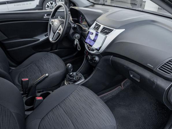 Hyundai Solaris I Рестайлинг с пробегом 2016 года, цена 699 500 рублей, 148780 км, седан, Автокод Объявления