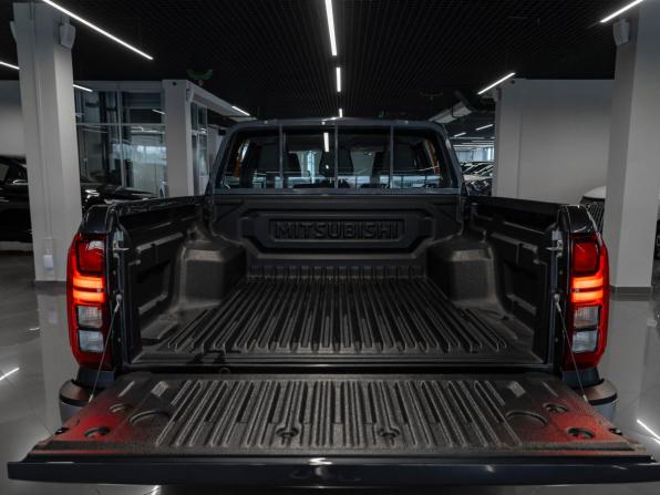 Mitsubishi L200 VI с пробегом 2025 года, цена 5 300 000 рублей, 50 км, пикап, Автокод Объявления