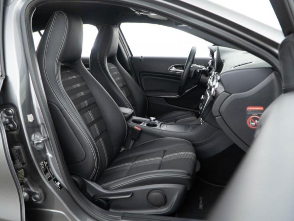 Mercedes-Benz GLA I (X156) Рестайлинг с пробегом 2019 года, цена 2 970 111 рублей, 41944 км, внедорожник, Автокод Объявления