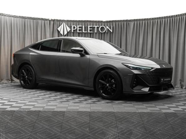 Changan UNI-V I с пробегом 2023 года, цена 2 280 000 рублей, 44764 км, лифтбек, Автокод Объявления