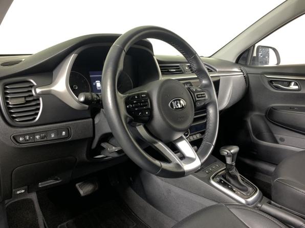 Kia Rio IV Рестайлинг с пробегом 2020 года, цена 1 960 000 рублей, 87645 км, седан, Автокод Объявления