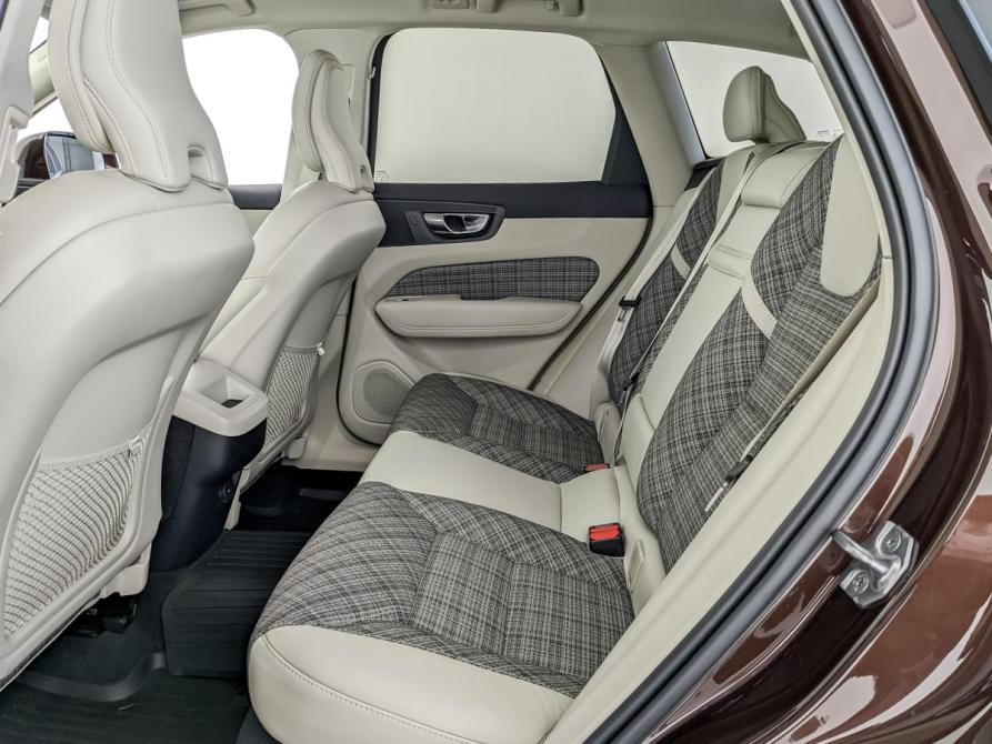 Volvo XC60 II Москва  - изображение 12