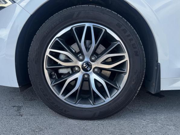 Kia K5 III с пробегом 2021 года, цена 2 425 000 рублей, 95043 км, седан, Автокод Объявления