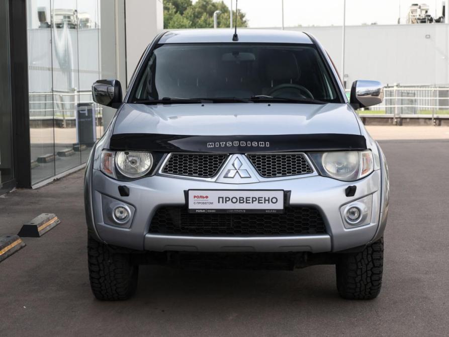 Mitsubishi L200 IV Москва  - изображение 2