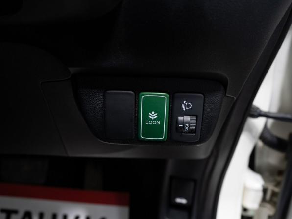 Honda Fit II с пробегом 2012 года, цена 980 000 рублей, 101285 км, хэтчбек, Автокод Объявления