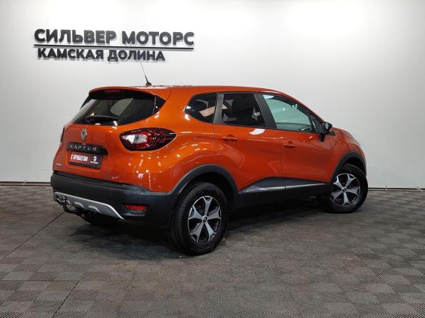 Renault Kaptur I с пробегом 2018 года, цена 1 199 000 рублей, 164000 км, внедорожник, Автокод Объявления