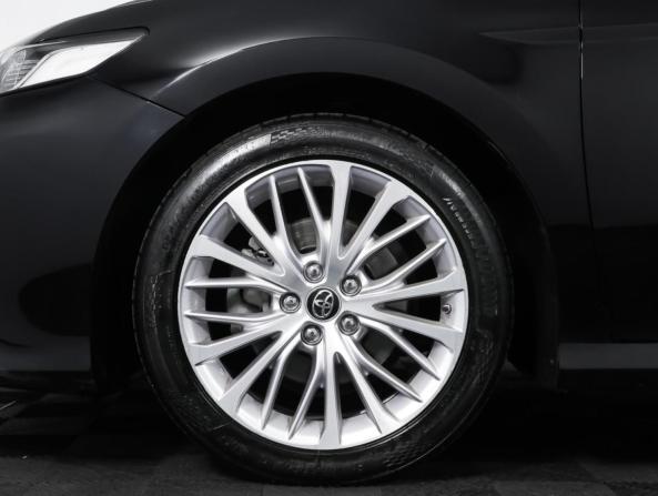 Toyota Camry VIII (XV70) с пробегом 2019 года, цена 2 890 000 рублей, 130802 км, седан, Автокод Объявления