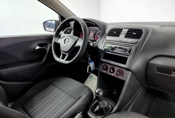 Volkswagen Polo V с пробегом 2015 года, цена 990 000 рублей, 160915 км, седан, Автокод Объявления