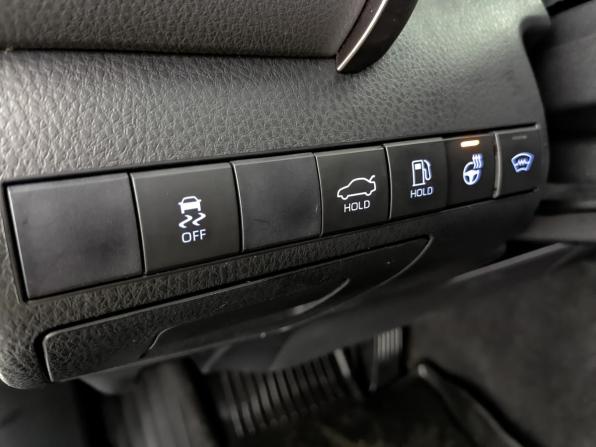 Toyota Camry VIII (XV70) Рестайлинг с пробегом 2021 года, цена 3 400 000 рублей, 99478 км, седан, Автокод Объявления