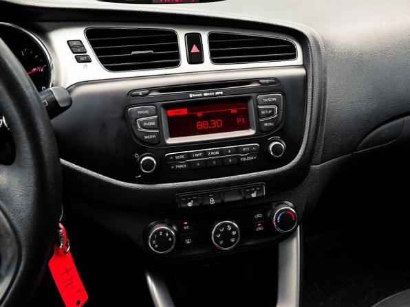 Kia Ceed II с пробегом 2014 года, цена 846 000 рублей, 235000 км, хэтчбек, Автокод Объявления