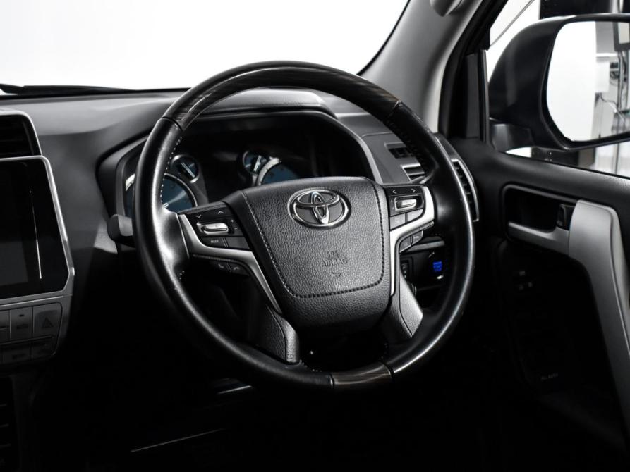 Toyota Land Cruiser Prado 150 Series Рестайлинг 2 Санкт-Петербург  - изображение 19