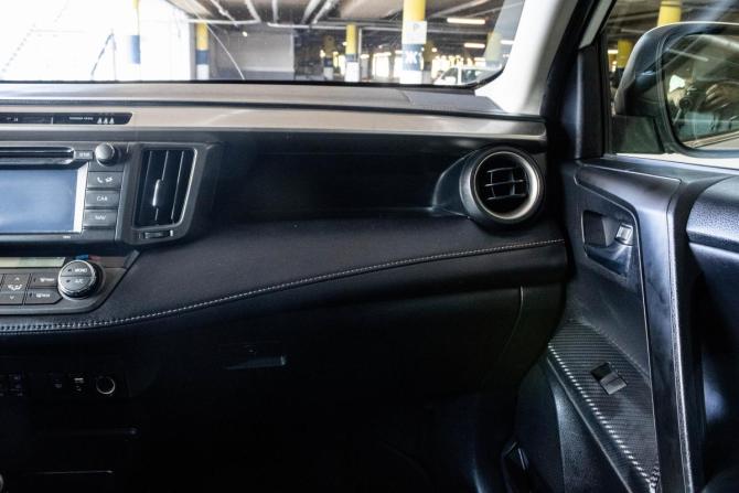 Toyota RAV4 IV (XA40) с пробегом 2014 года, цена 2 399 000 рублей, 136025 км, внедорожник, Автокод Объявления