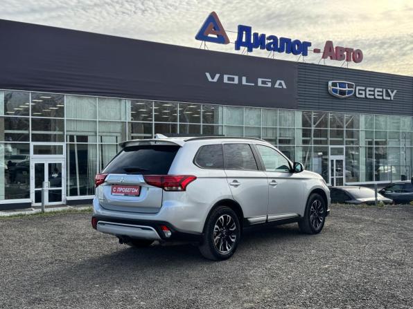 Mitsubishi Outlander III Рестайлинг 3 с пробегом 2021 года, цена 2 410 000 рублей, 151139 км, внедорожник, Автокод Объявления