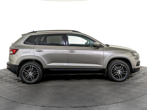 Skoda Karoq I с пробегом 2020 года, цена 2 250 000 рублей, 100700 км, внедорожник, Автокод Объявления