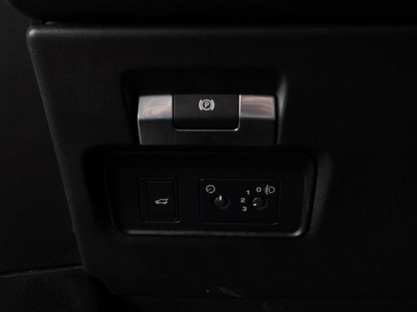 Land Rover Range Rover Evoque II с пробегом 2021 года, цена 3 899 000 рублей, 46655 км, внедорожник, Автокод Объявления