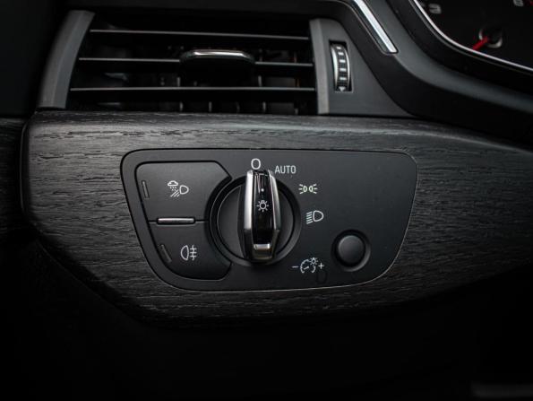 Audi A4 V (B9) с пробегом 2016 года, цена 2 150 000 рублей, 180604 км, седан, Автокод Объявления