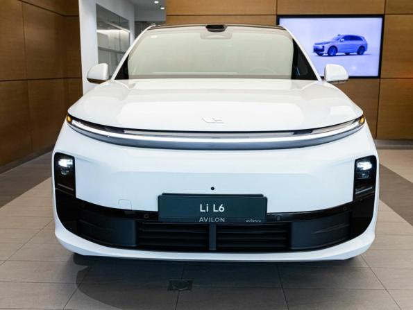 Новый Li Auto (Lixiang) L6 2025 года, цена 8 290 000 рублей, внедорожник, Автокод Объявления