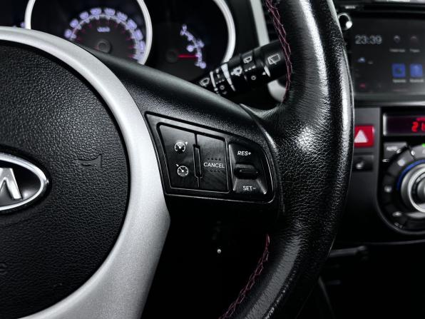 Kia Venga I с пробегом 2011 года, цена 850 000 рублей, 171000 км, компактвэн, Автокод Объявления