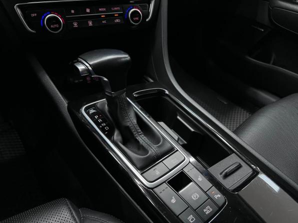 Kia Optima IV Рестайлинг с пробегом 2019 года, цена 2 180 000 рублей, 147391 км, седан, Автокод Объявления