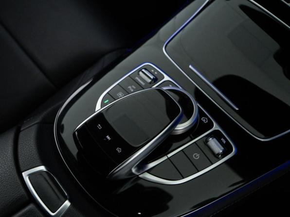 Mercedes-Benz E-Класс V (W213 S213 C238) с пробегом 2019 года, цена 3 099 050 рублей, 42320 км, седан, Автокод Объявления