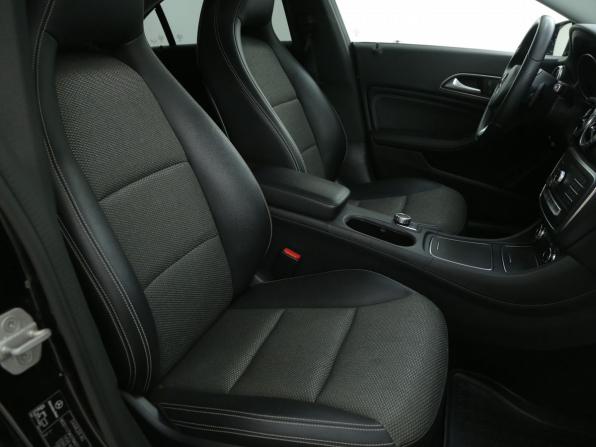 Mercedes-Benz CLA I (C117 X117) Рестайлинг с пробегом 2016 года, цена 1 793 000 рублей, 129500 км, седан, Автокод Объявления