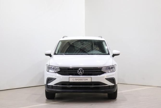 Volkswagen Tiguan II Рестайлинг с пробегом 2021 года, цена 2 430 000 рублей, 53179 км, внедорожник, Автокод Объявления