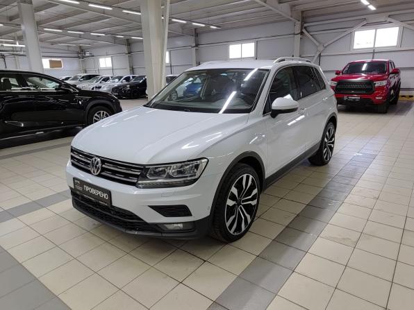 Volkswagen Tiguan II с пробегом 2018 года, цена 2 290 000 рублей, 216000 км, внедорожник, Автокод Объявления