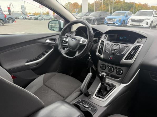 Ford Focus III с пробегом 2014 года, цена 685 000 рублей, 238653 км, хэтчбек, Автокод Объявления