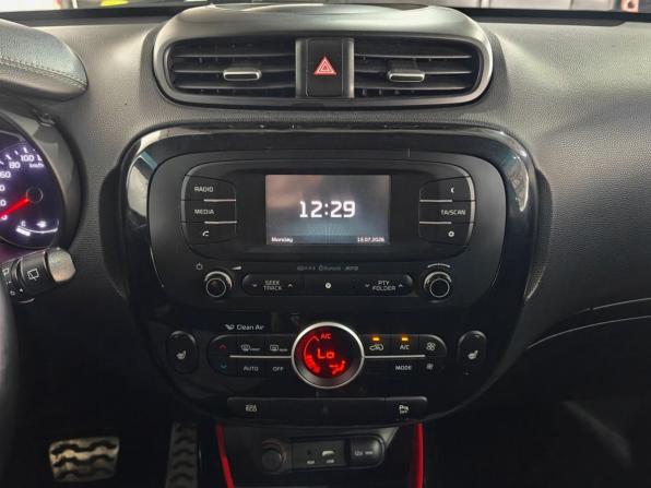 Kia Soul II Рестайлинг с пробегом 2016 года, цена 1 385 000 рублей, 225483 км, хэтчбек, Автокод Объявления