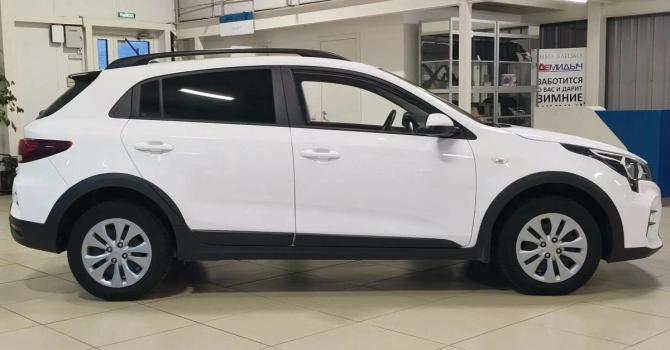 Kia Rio IV Рестайлинг с пробегом 2021 года, цена 1 828 000 рублей, 52000 км, хэтчбек, Автокод Объявления