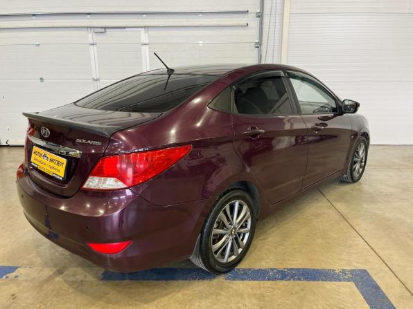 Hyundai Solaris I с пробегом 2013 года, цена 400 000 рублей, 177562 км, седан, Автокод Объявления